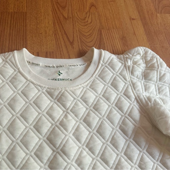 SOLD - DO NOT BUY - NWT Tuckernuck Sport White Puff Sleeve Campbell Pullover - Picture 2 of 4